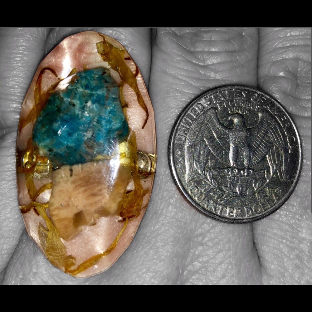 *HANDMADE* Resin Terrarium & Rock Ring ❤️
